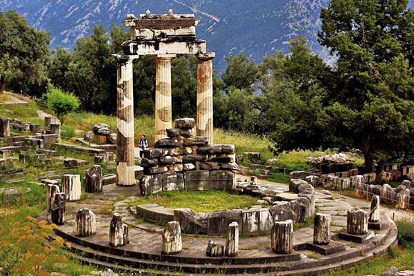 Đền thờ thần Athena ở Delphi
