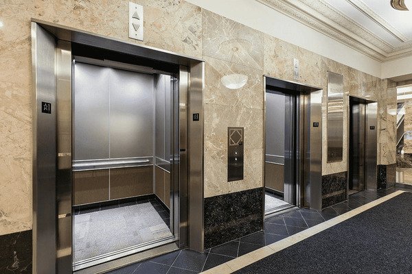 Kích thước thang máy chung cư thế nào là chuẩn?