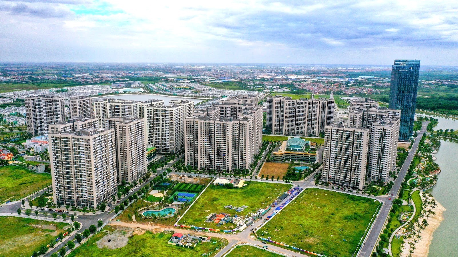 Giá chung cư Hà Nội tăng cao