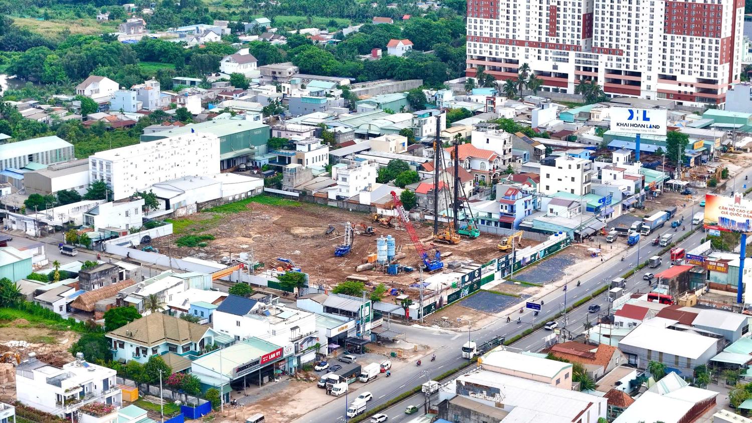 The Emerald Boulevard