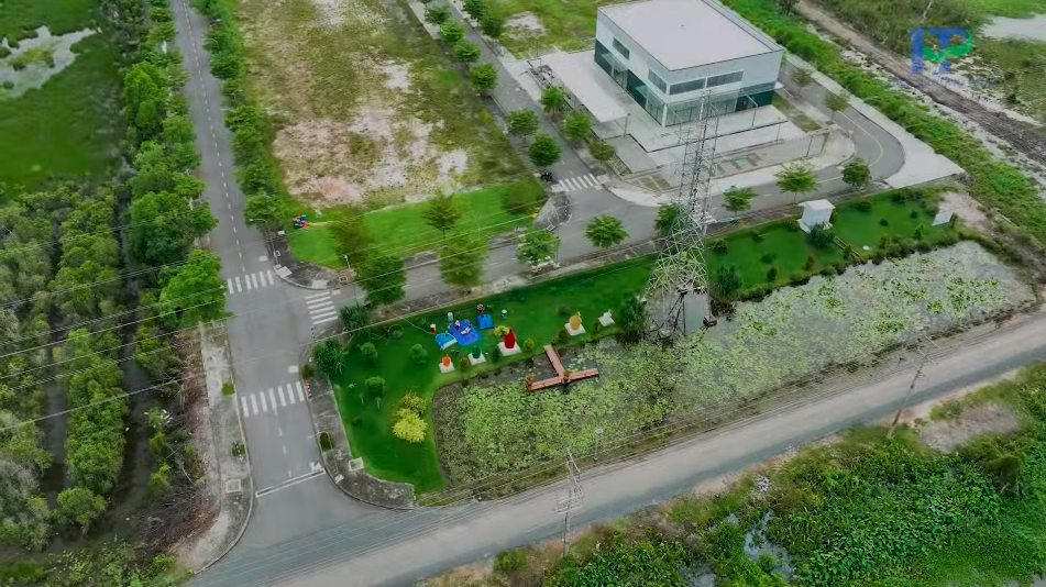 Đức Hoà Central 24