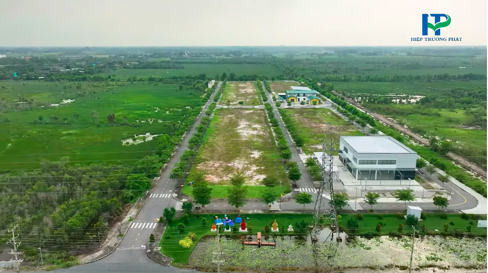 Đức Hoà Central 27