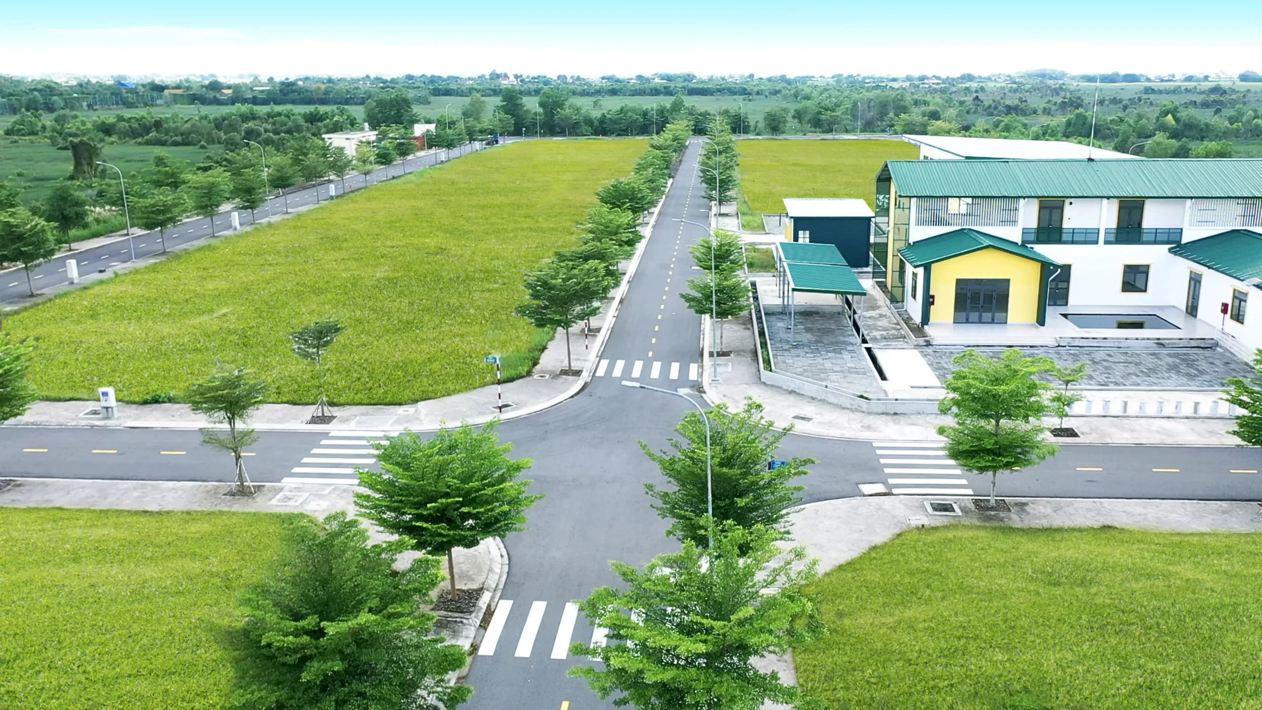 Đức Hoà Central 16