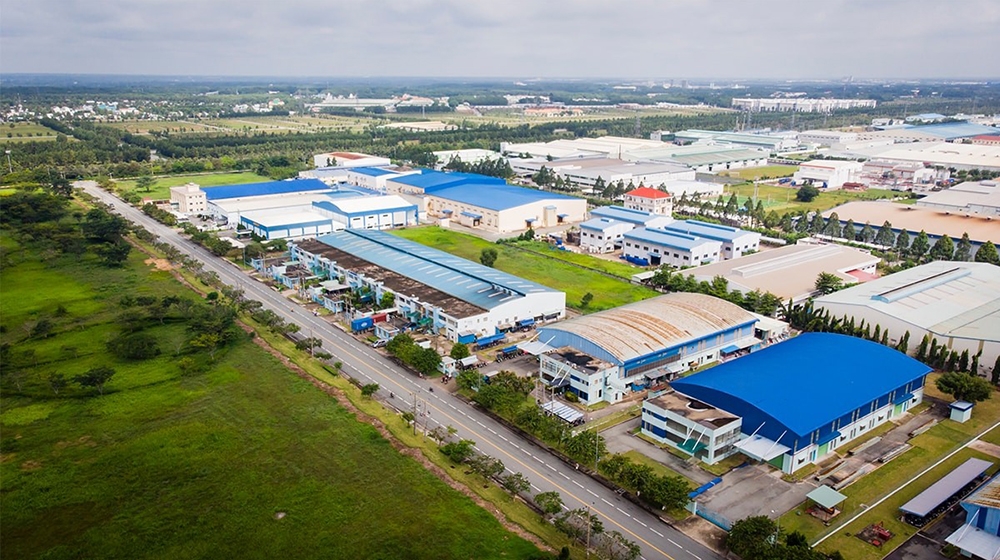Bất động sản khu công nghiệp Việt Nam bất lợi do giá thuê cao