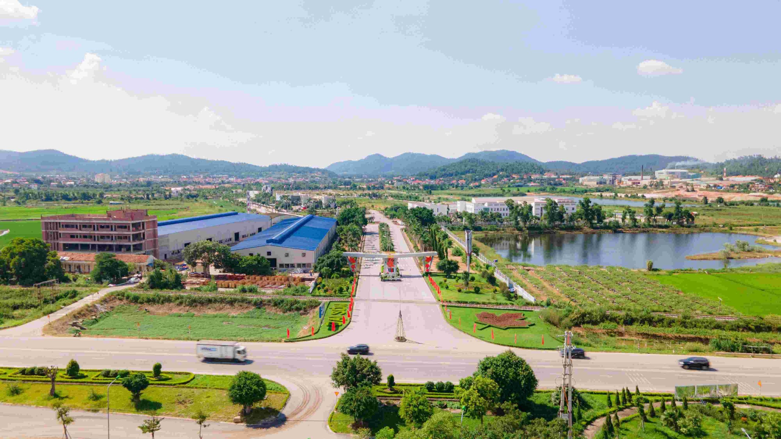Đại Sơn Mountain Side 