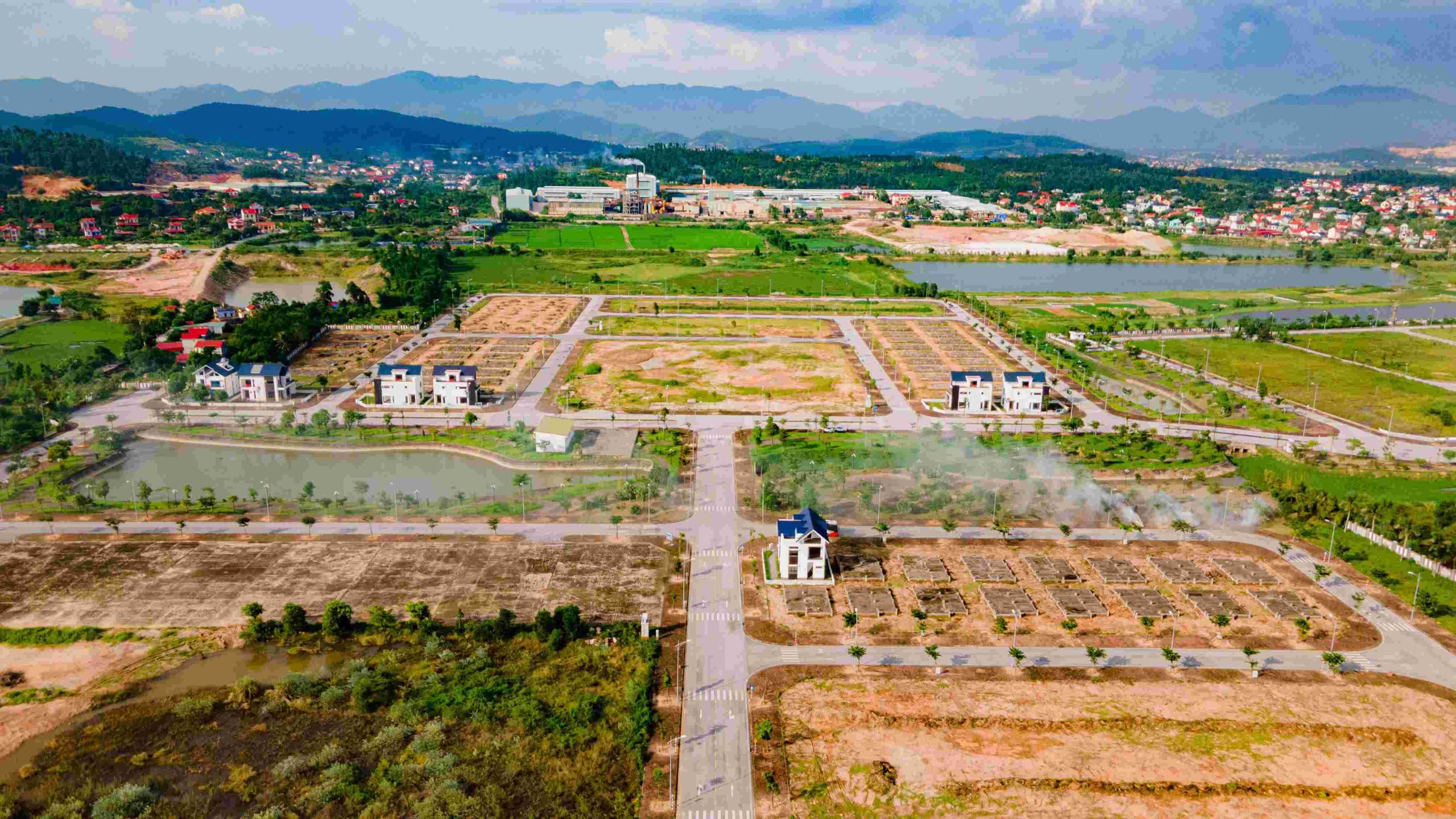 Đại Sơn Mountain Side 