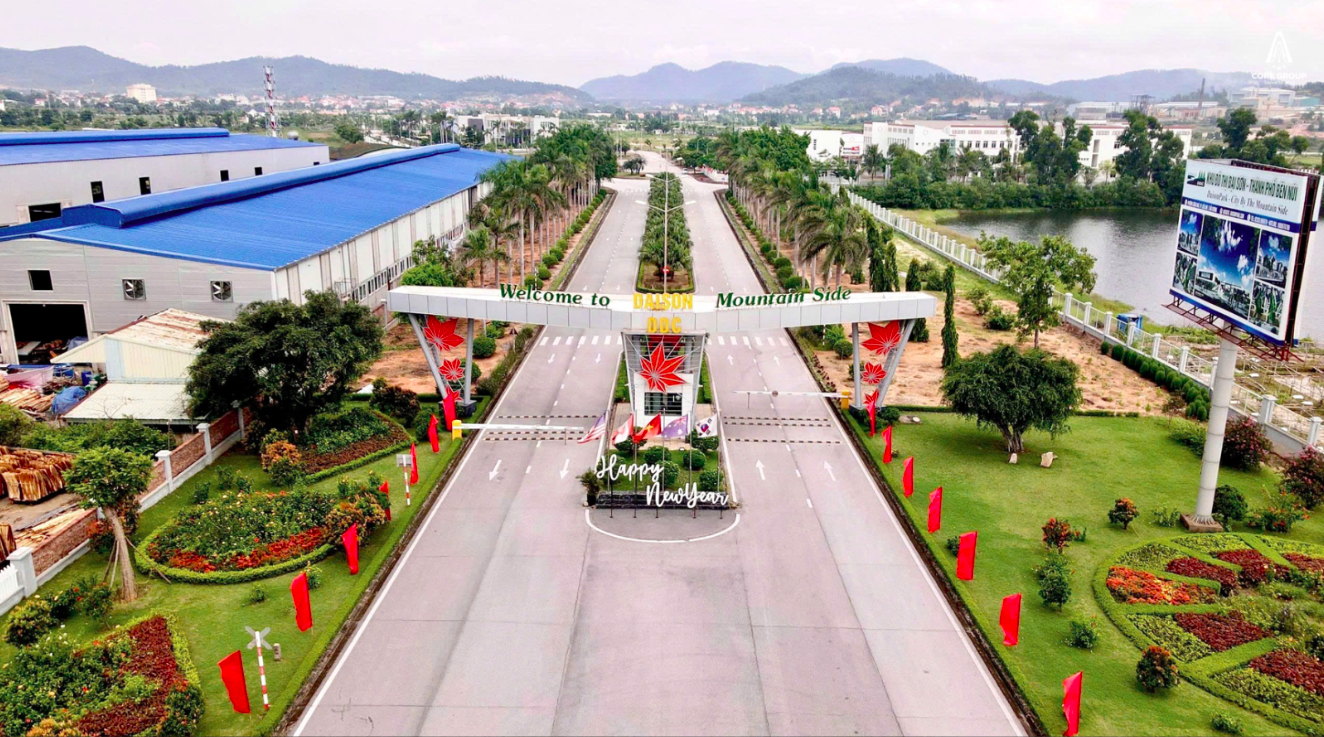 Đại Sơn Mountain Side 