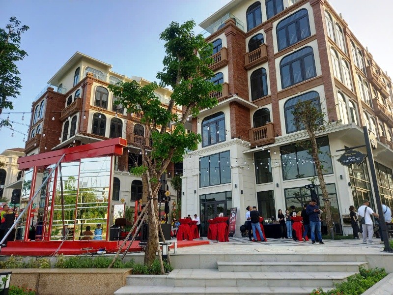 Menas Zone Vỹ Dạ 