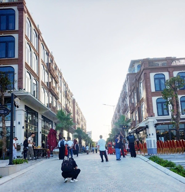 Menas Zone Vỹ Dạ 