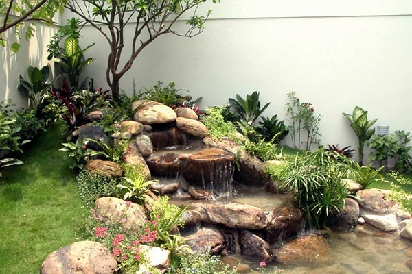 Tiểu cảnh sân vườn kết hợp thác nước