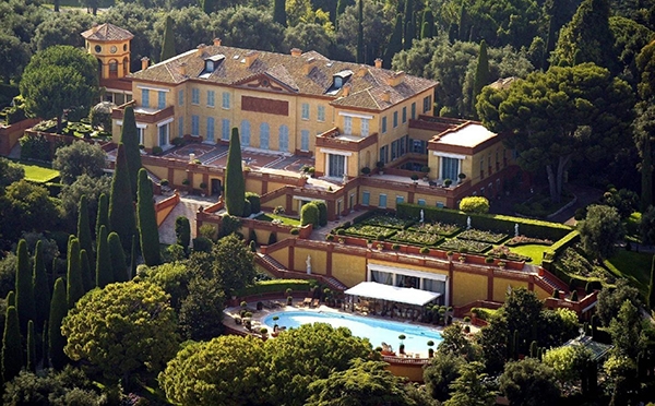 Villa Leopolda, Pháp