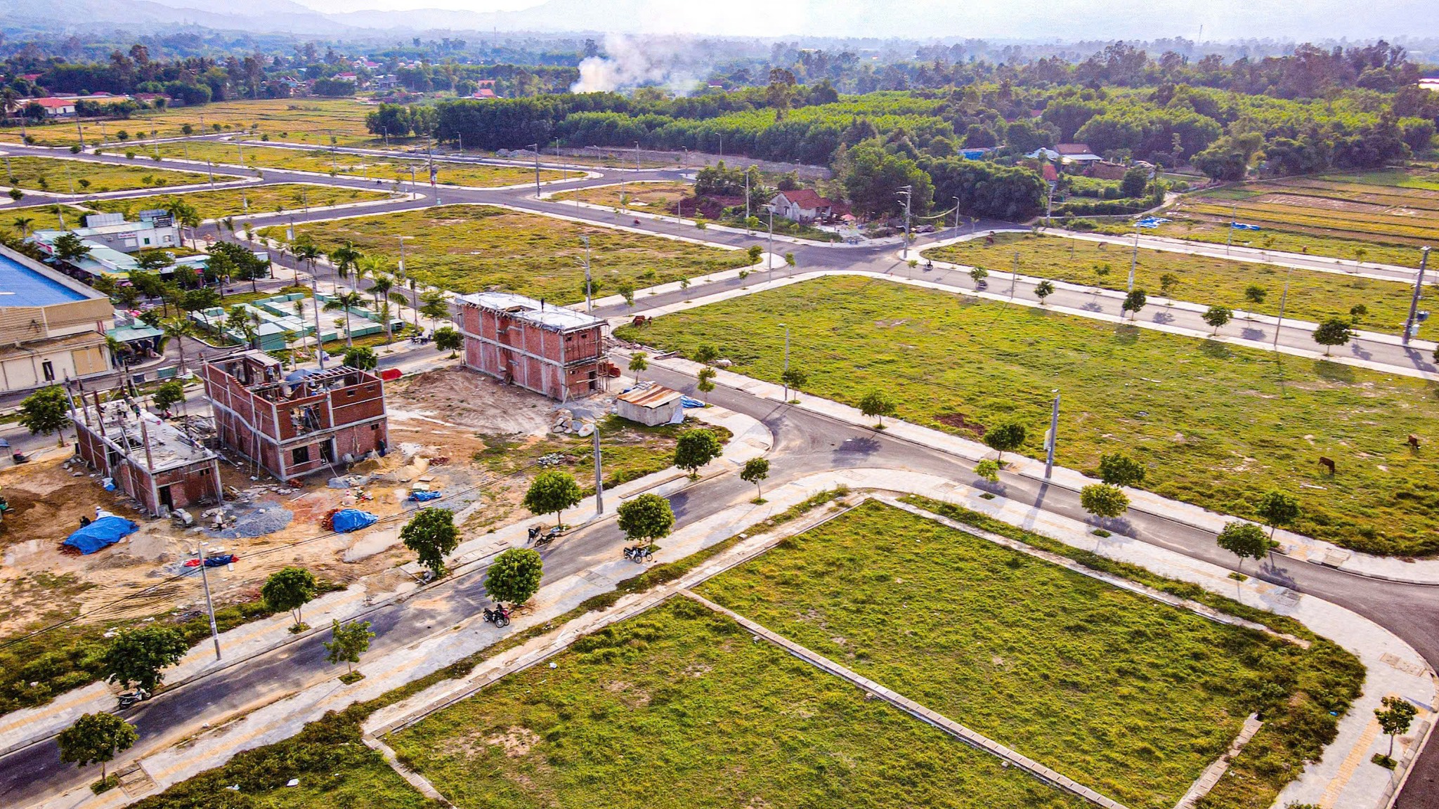 Khu phố chợ Đông Phú 13