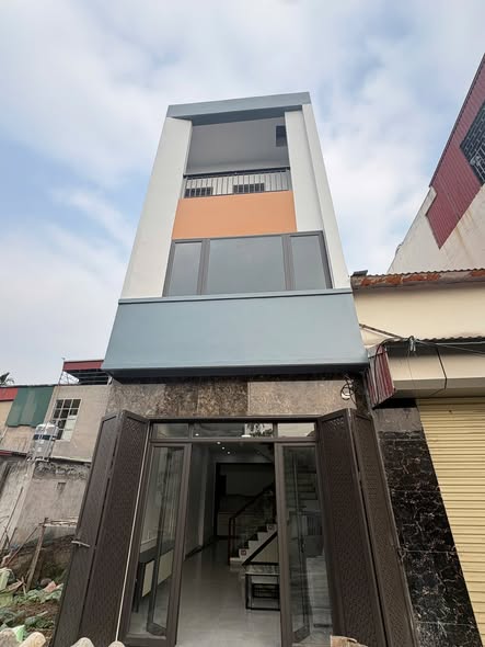 Bán căn nhà 3 tầng ngõ phố Đỗ Xá, ph Tứ Minh, TP HD, 42.9m2, mt 4m, 3 ngủ, 3 vs, chỉ 2.4x tỷ