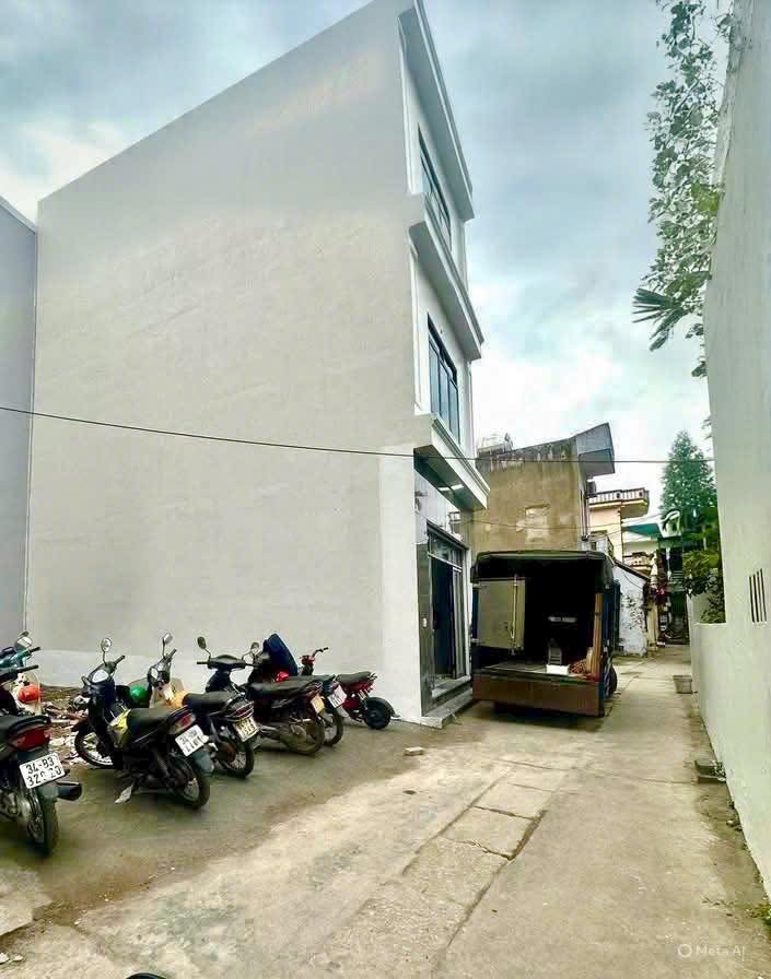 Bán căn nhà 3 tầng ngõ phố Bình Lộc, ph Tân Bình, TP HD, 48.4m2, mt 4.6m, 3 ngủ, 3 vs, ngõ oto