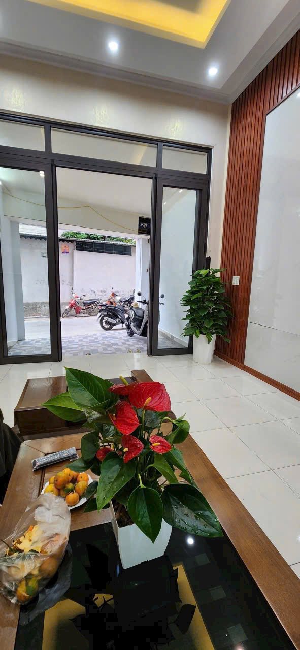 Bán nhà ngõ 160 Vũ Hựu, ph Thanh Bình, TP Hải Dương, 79m2, mt hơn 4m, 4 ngủ, ngõ oto 2