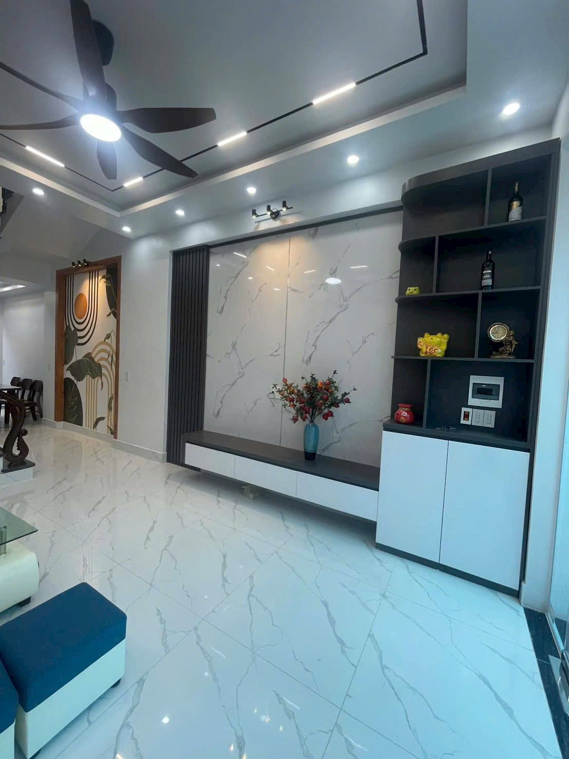 Bán căn nhà 3 tầng ngõ phố Tuệ Tĩnh, ph Bình Hàn, TP Hải Dương, 46.8m2, mt 4m, 3 ngủ, 3 vs 2