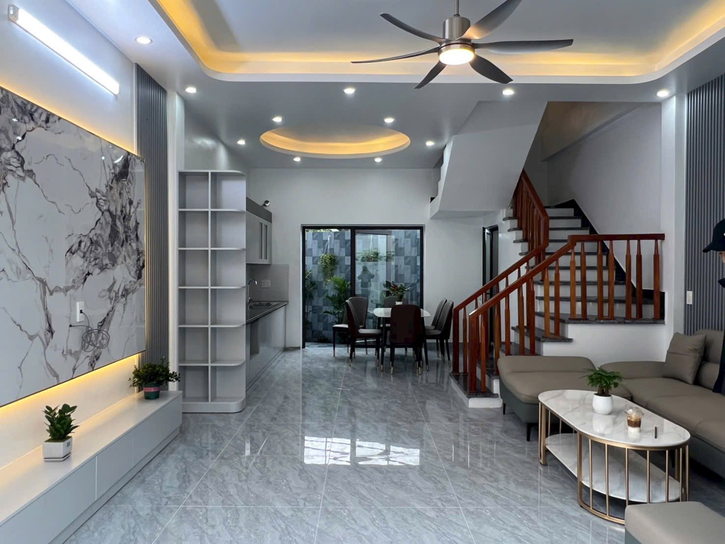 Bán căn nhà 3 tầng ngõ phố Trần Quang Diệu, ph Hải Tân, TP HD, 46m2, mt 5m, 3 ngủ, 2.35 tỷ 2