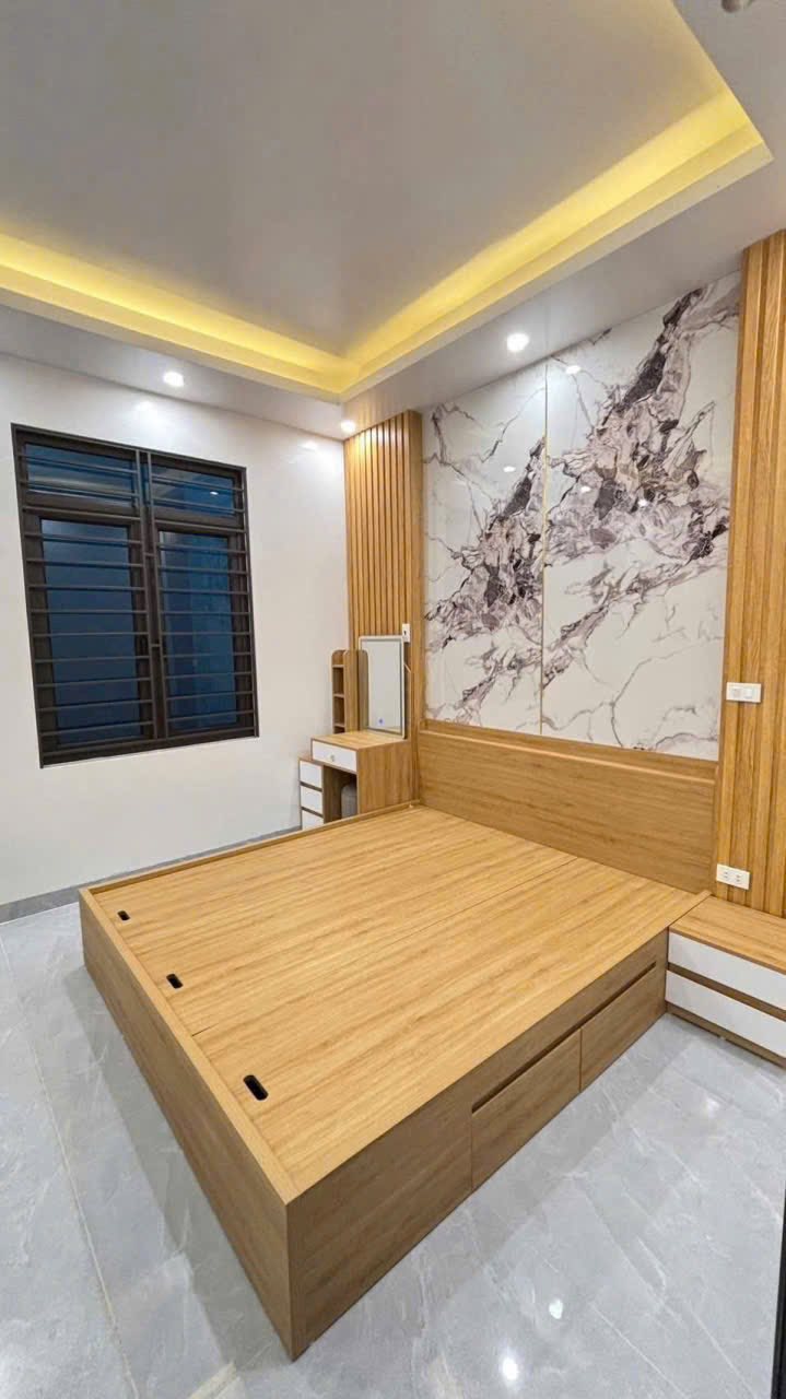 Bán 3 căn nhà 3 tầng ngõ 218 Vũ Hựu, ph Thanh Bình, TP HD, 45.3m2, 3 ngủ, 3vs, ngõ oto 4