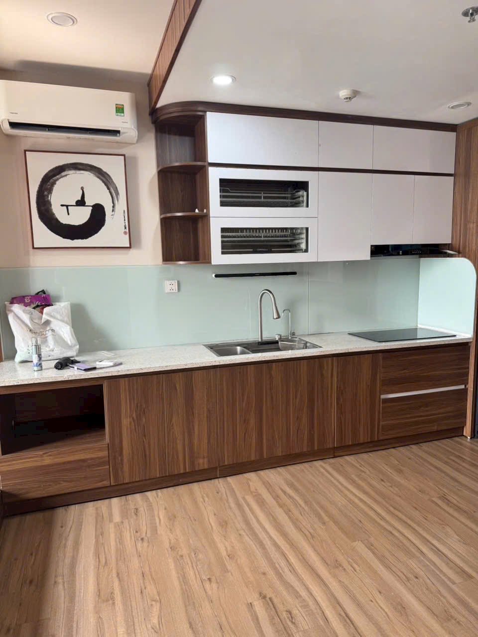 Bán căn chung cư Lighthouse tòa H2, tầng cao, Ecopark Hải Dương, 51m2, 2 ngủ, đủ đồ, giá rẻ 3