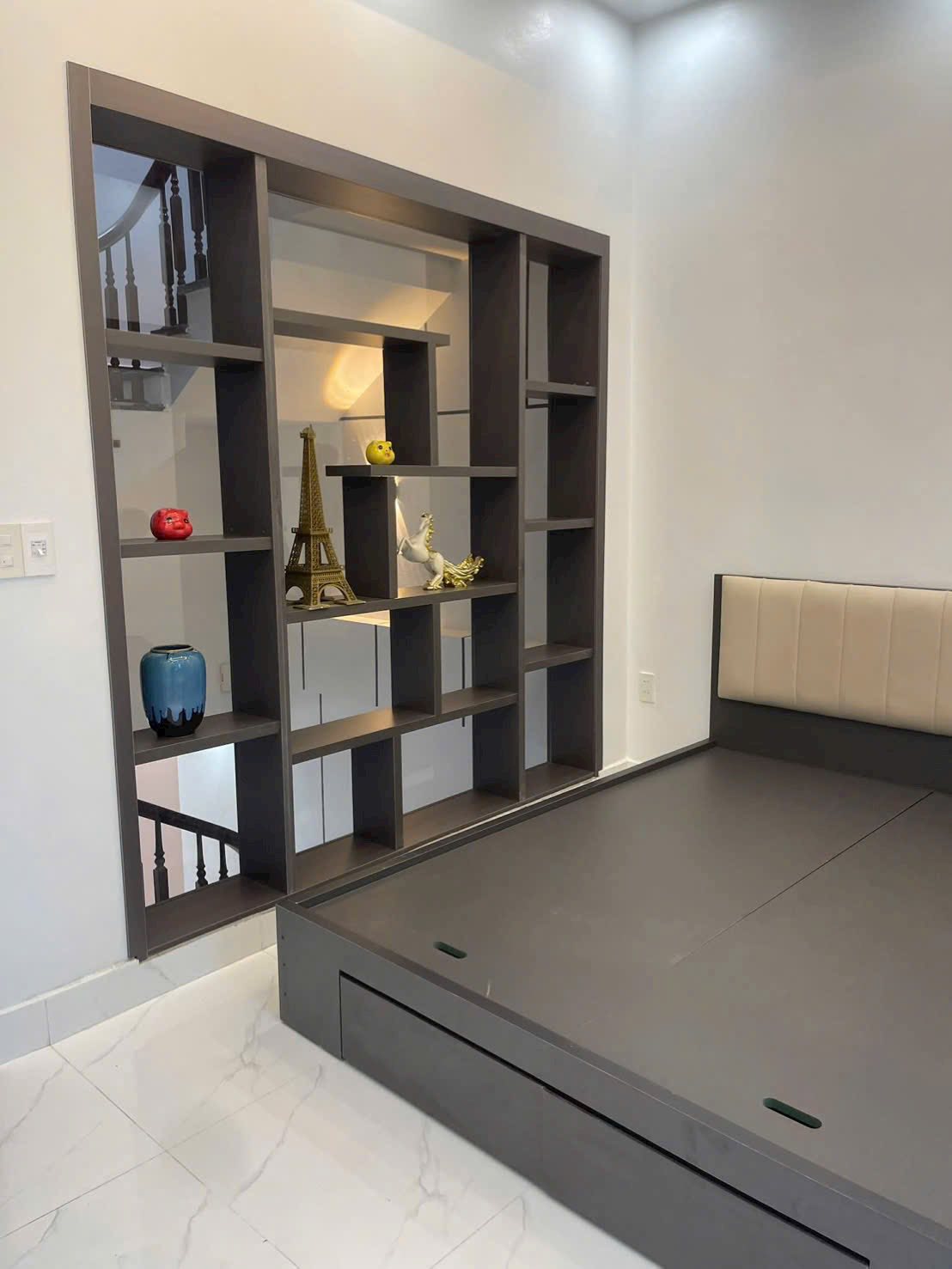 Bán căn nhà 3 tầng ngõ phố Tuệ Tĩnh, ph Bình Hàn, TP Hải Dương, 46.8m2, mt 4m, 3 ngủ, 3 vs 4