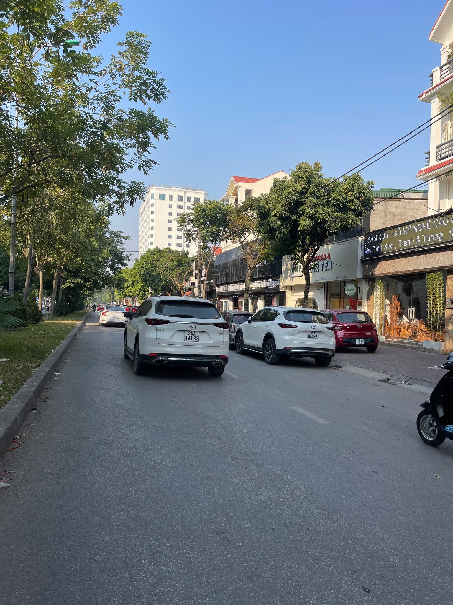 Bán đất mặt đường đôi Nguyễn Văn Linh, ph Tân Bình, TP HD, 180m2, mt 9m, KD buôn bán 5