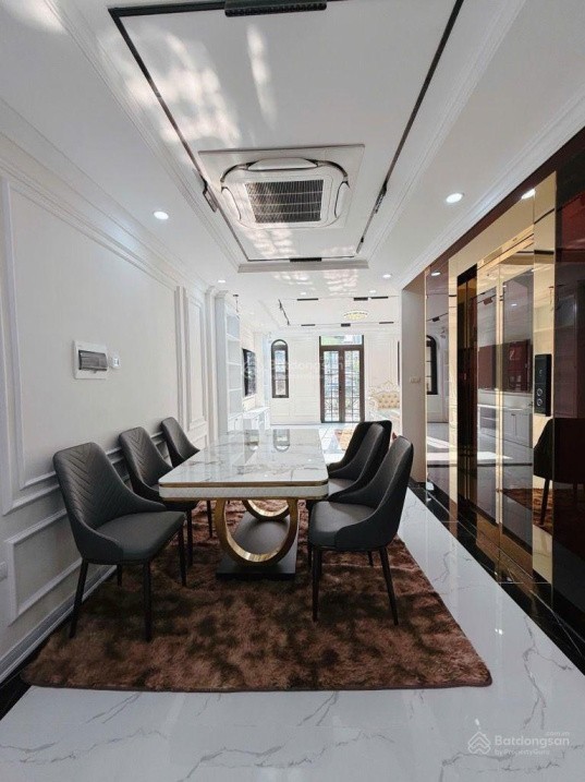 Bán nhà PL Phố Hoàng Quốc Việt Hàng xóm Starlake -75m 7Tầng Thang Máy Lô Góc - Ô Tô Vỉa hè KDVP 2