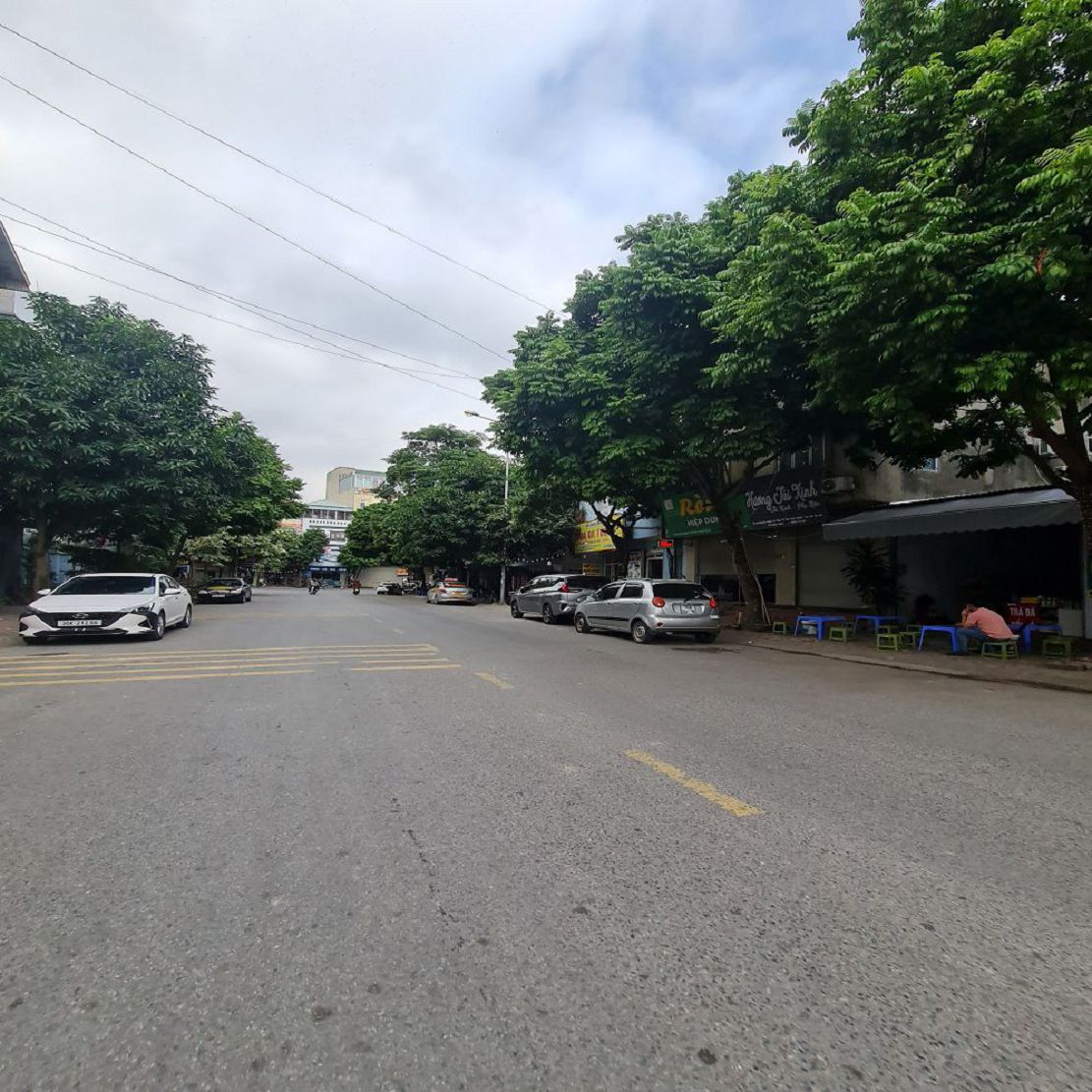 39m2 đất TĐC Trâu Quỳ, đường 13m vỉa hè... Giá đầu tư. Lh 0989894845 Địa chỉ: Khu #Tái_định_cư_Trâu 2