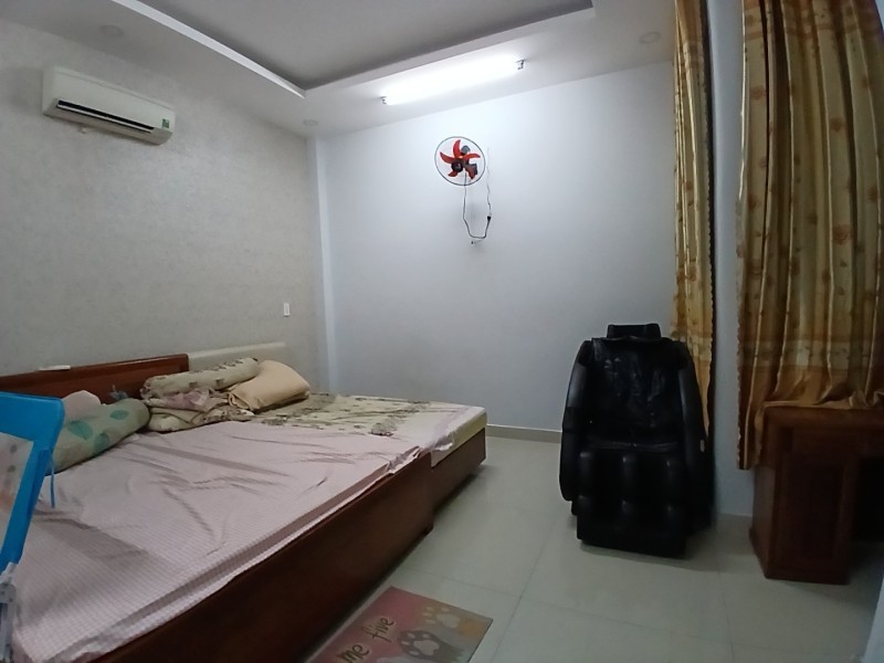 Bán nhà 3 tầng đường Trần Thị Điệu, Phường  Phước Long B, Q9, Thủ Đức, TP HCM. DT - 95m2, 3 tầng. 4