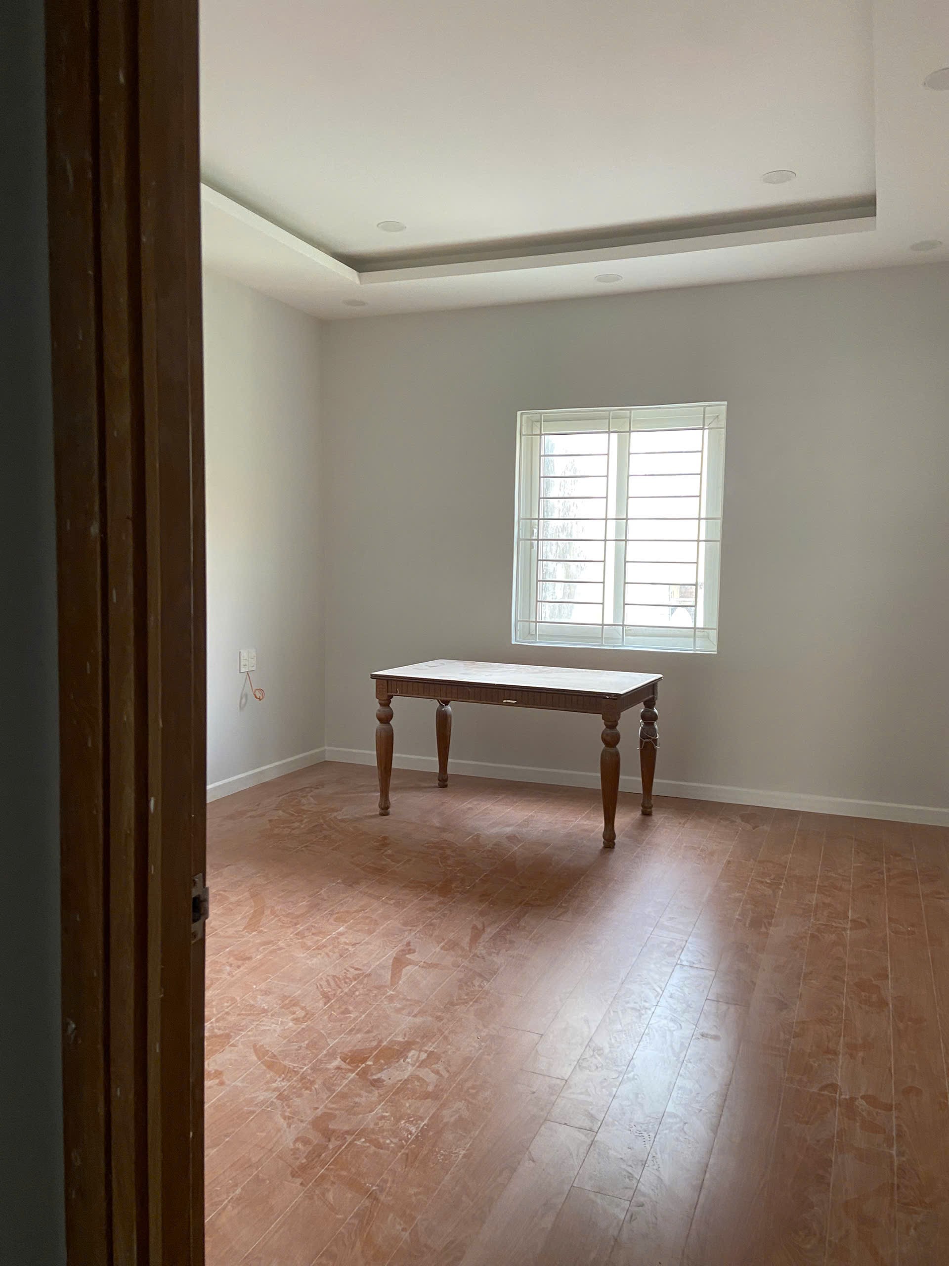 CHO THUÊ NHÀ MỚI 100%-  KHU GIGAMALL, 3 LẦU, 3PN, SÂN XE HƠI.GiÁ 18TR