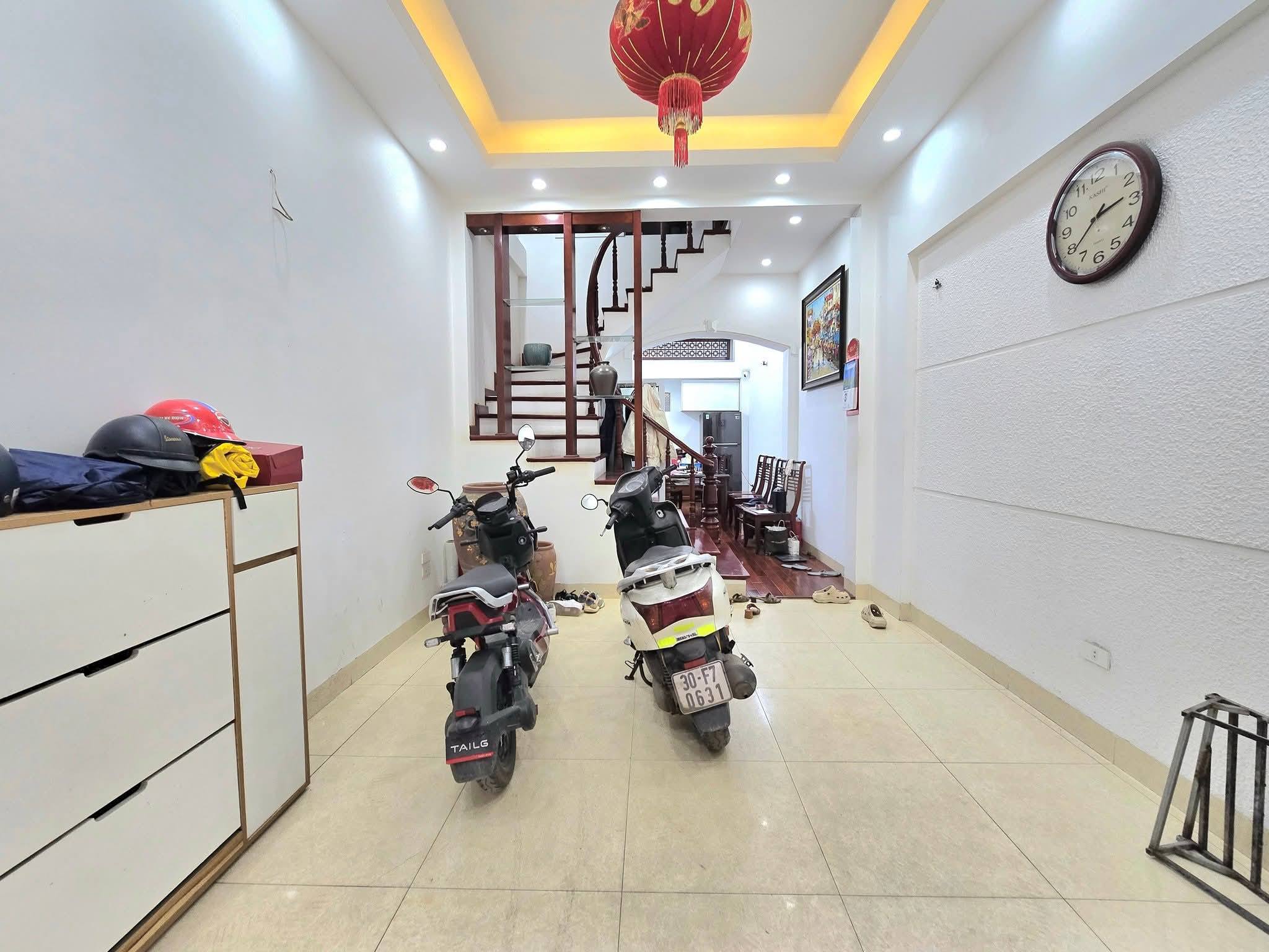 Cần bán Nhà ở, nhà cấp 4, nhà hẻm đường Thụy Khuê, Phường Thụy Khuê, Diện tích 40m², Giá 14.1 Tỷ