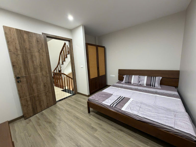 Cần bán 69,3m2 nhà 4 tầng mặt ngõ 142 Lệ Mật. Có quy hoạch mở rộng lên đường 13m