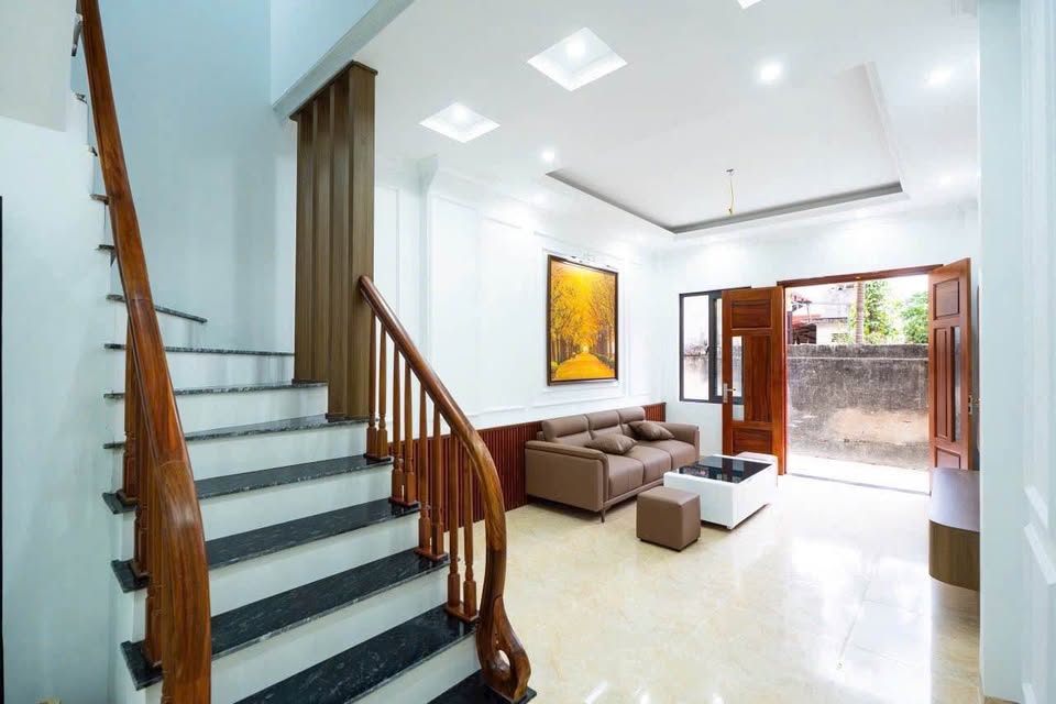 Bán nhà xã Đan Phượng, Hà Nội 40M 4 Tầng, 4 ngủ, ngõ rộng ô tô gần nhà giá 4.x tỷ