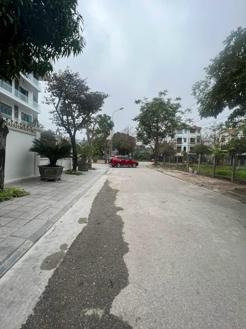 Bán đất mặt phố Trần Quốc Lặc, ph Quang Trung, TP HD, 499m2, mt 13.7m, gần hồ Hòa Bình 3