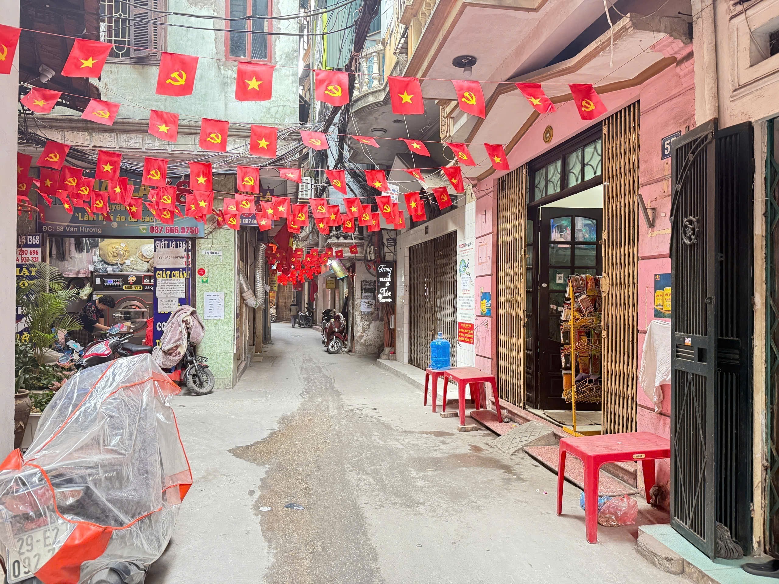 HIẾM THẬT SỰ!:GẦN Ô TÔ– 6 TẦNG ĐẦU TƯ – SỔ ĐỎ NỞ HẬU Bán nhà Đống Đa