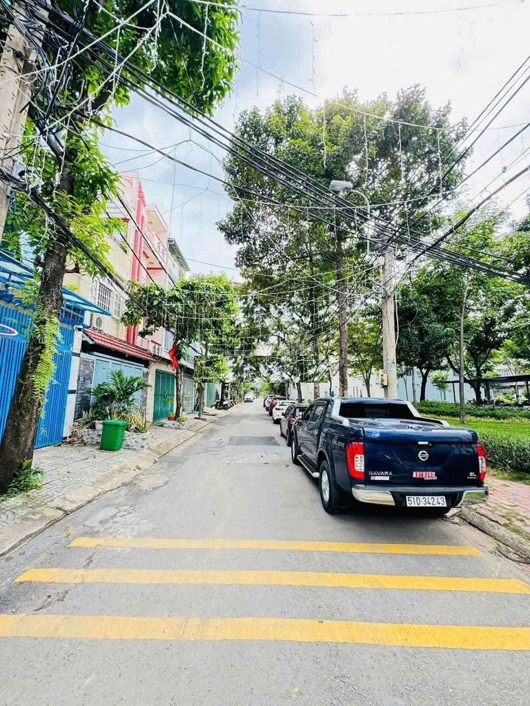 Cho thuê Nhà mặt tiền dự án Dự án Sông Đà, Diện tích 200m², Trệt 1 lầu ,tum,Giá 13.9 Triệu/tháng