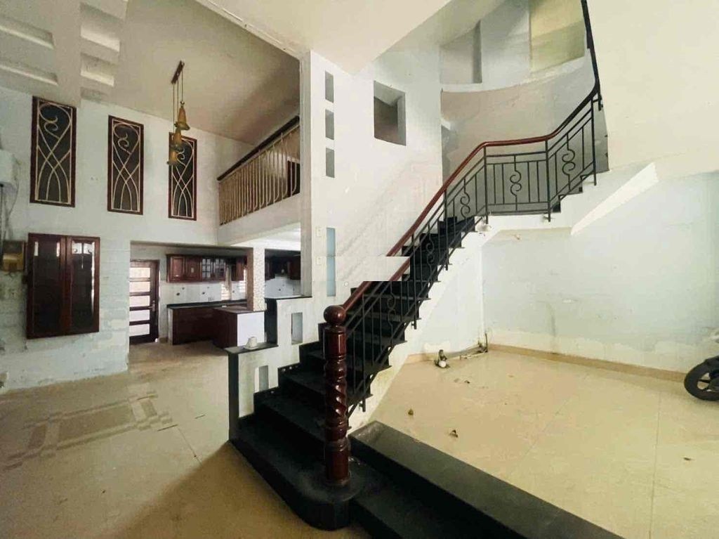 CHO THUÊ BIỆT THỰ  GÓC 2 MẶT TIỀN – KHU VIP BÊN SÔNG, GẦN GIGAMALL PHẠM VĂN ĐỒNG