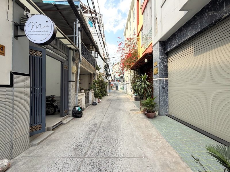 ‼Nguyễn Đình Chính P.15 Phú Nhuận – Hẻm ô tô thẳng 1 trục – vài bước ra mặt tiền – 7.X tỷ