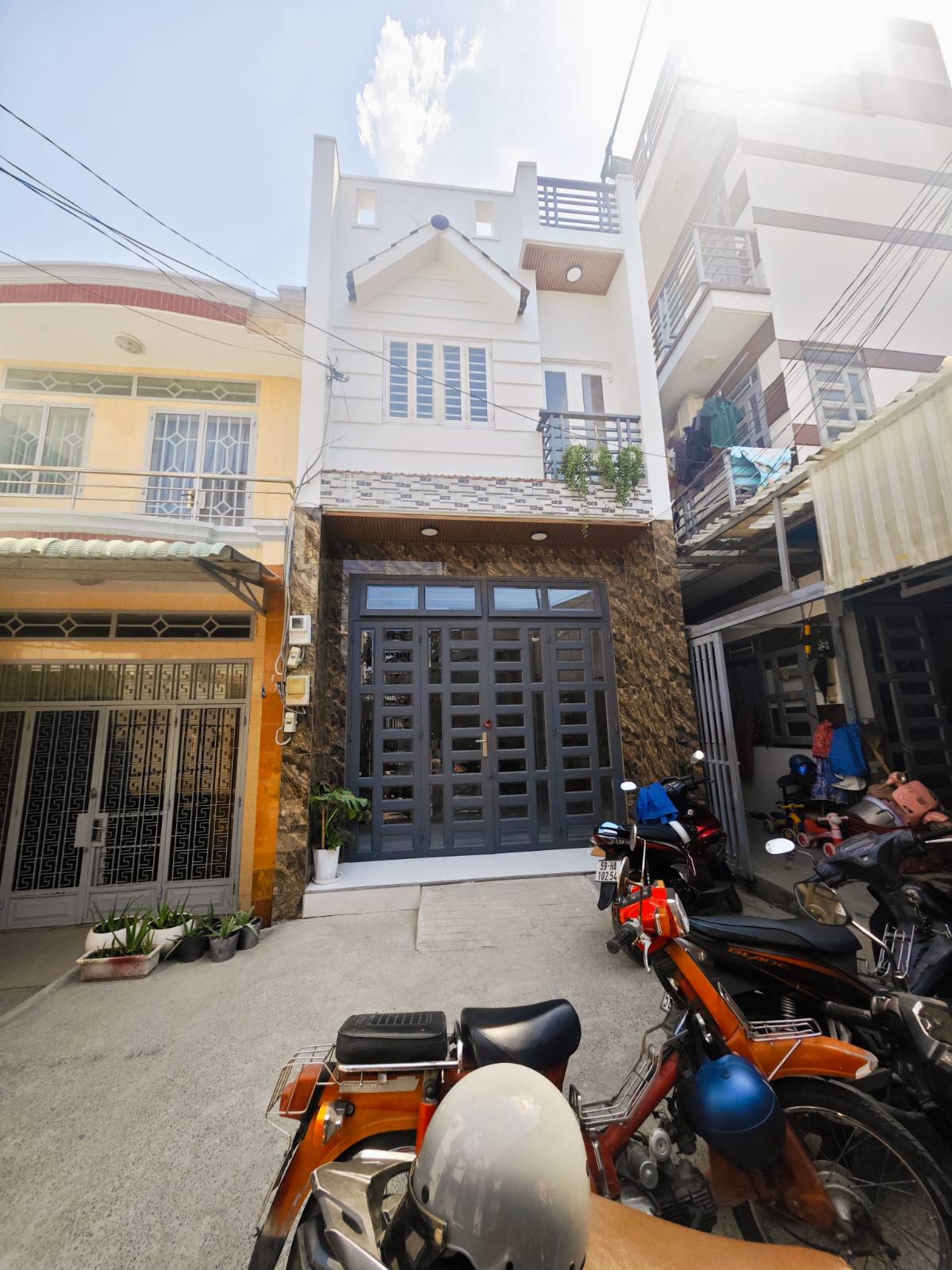 Bán nhà Phạm Văn Chiêu, Gò Vấp, xe hơi đậu trước nhà, 50.7m2, 5 tỉ hơn