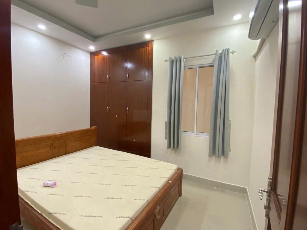 CHO THUÊ NHÀ NGUYÊN CĂN HẺM XE HƠI NGAY CHỢ HIỆP BÌNH 4PN GIÁ 15TR 4