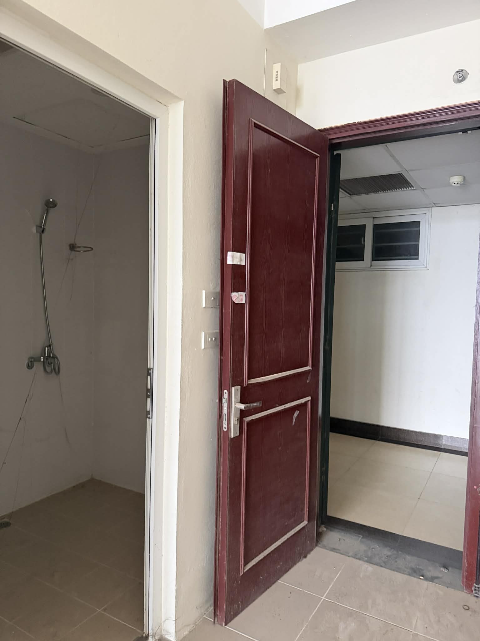 26.01.26.1 Bán căn hộ 3 ngủ 2 WC tại Lạc Long Quân, ngắm pháo hoa Hồ Tây, căn góc 2 mặt thoáng, 4