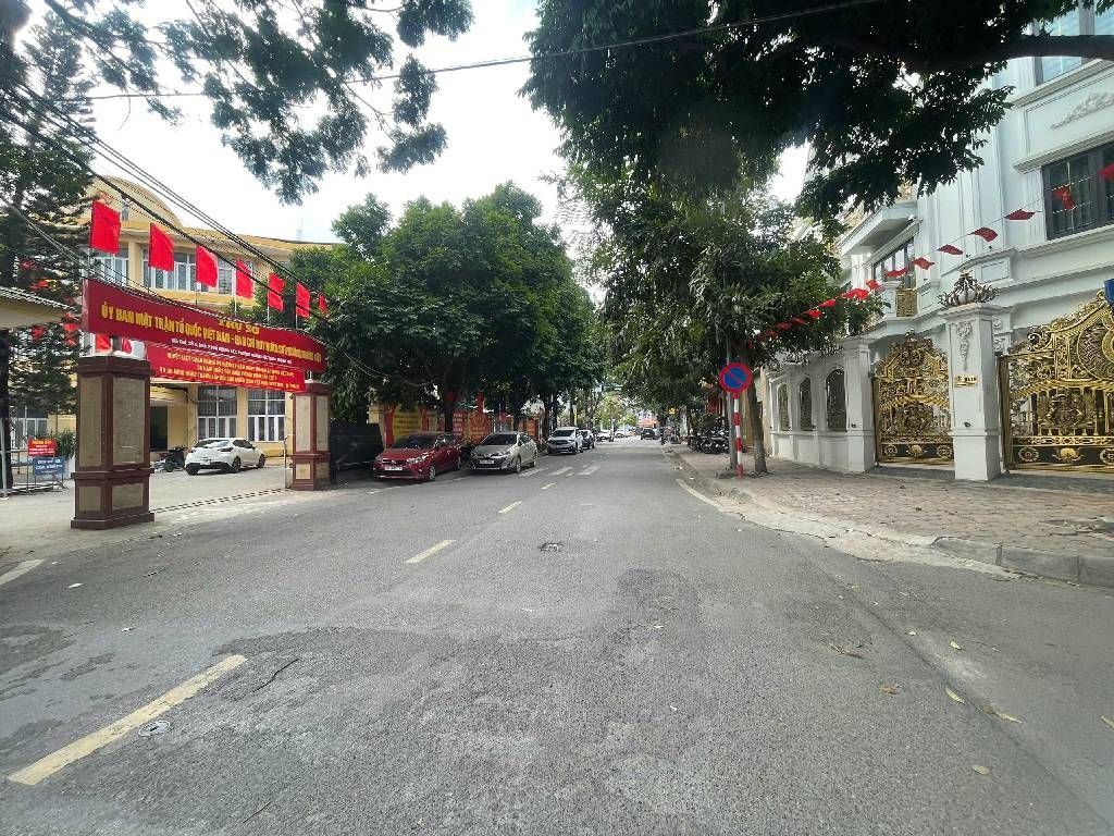 PHÂN LÔ VIEW HỒ LINH ĐÀM, HOÀNG MAI, XÂY MỚI Ô TÔ ĐỖ CỎNG, 5 TẦNG 7.79 TỶ 5