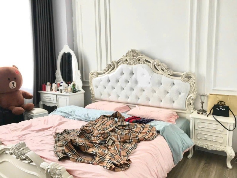 Bán nhà 3 tầng đường số 10, Hiệp Bình Phước, Thủ Đức, TP HCM. DT 77m2, sổ hồng, giá 6,9 tỷ. Liên 4