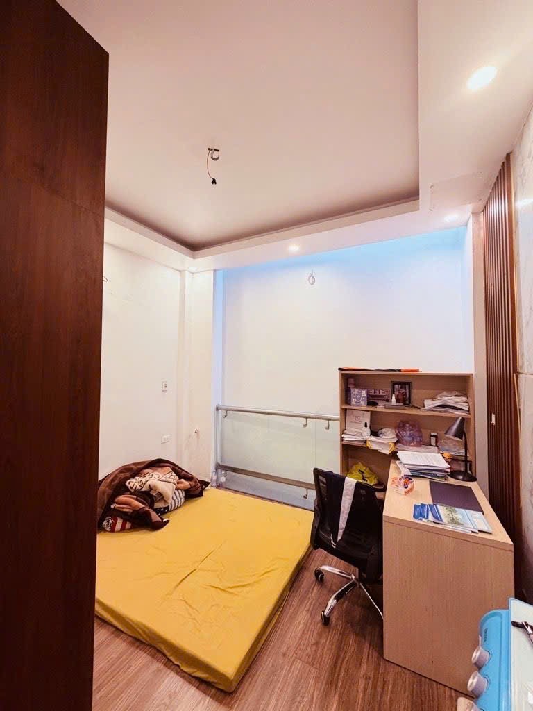 NHÀ ĐẸP BÁT KHỐI – LONG BIÊN - Ô TÔ ĐỖ CỬA – FULL NỘI THẤT – GẦN HỒ – 2 THOÁNG - 7.2 TỶ 4