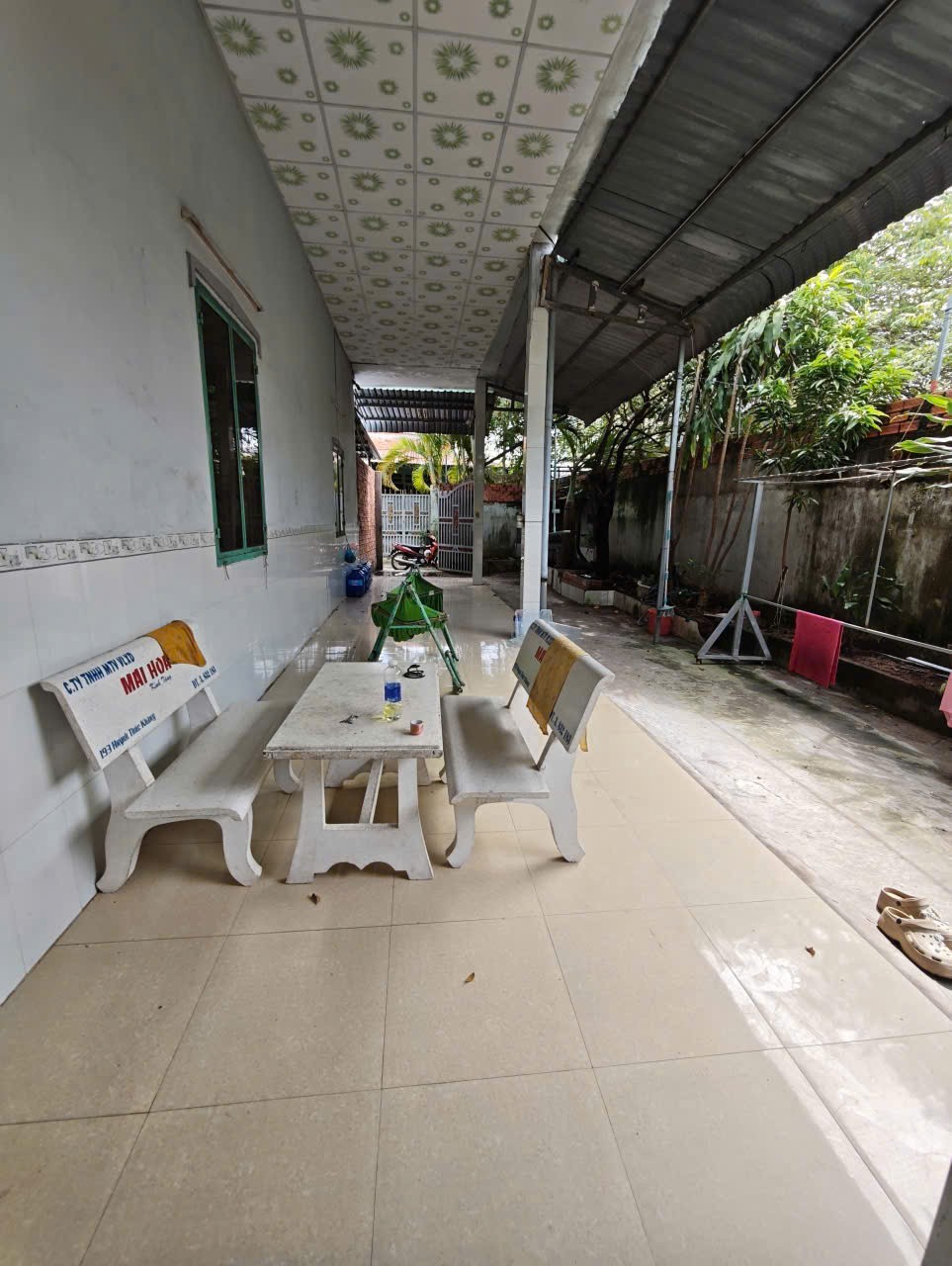 Nhà 4 triêụ 4 phòng ngủ Võ Văn Kiệt nơi có khuôn viên cây cối 2