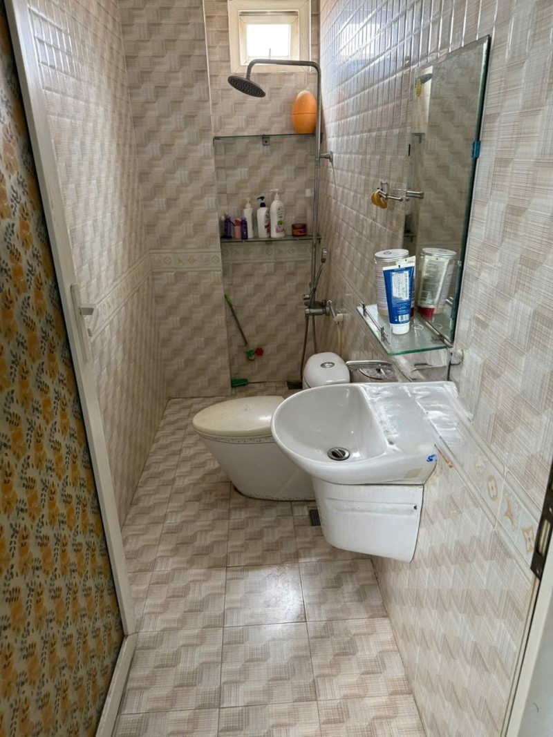 Bán nhà trong ngõ đường số 8, Linh Trung, Thủ Đức, TP HCM - Diện tích 194m2, cấp 4. Giá 10,9 tỷ, 5