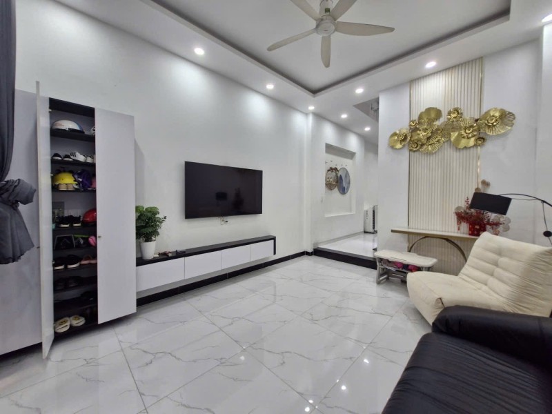 Bán nhà đườg số 8, Phường Linh Xuân, Thủ Đức, TP HCM. DT 92m2, 3 tầng, Giá 7.7 tỷ, Sổ Hồng - 3