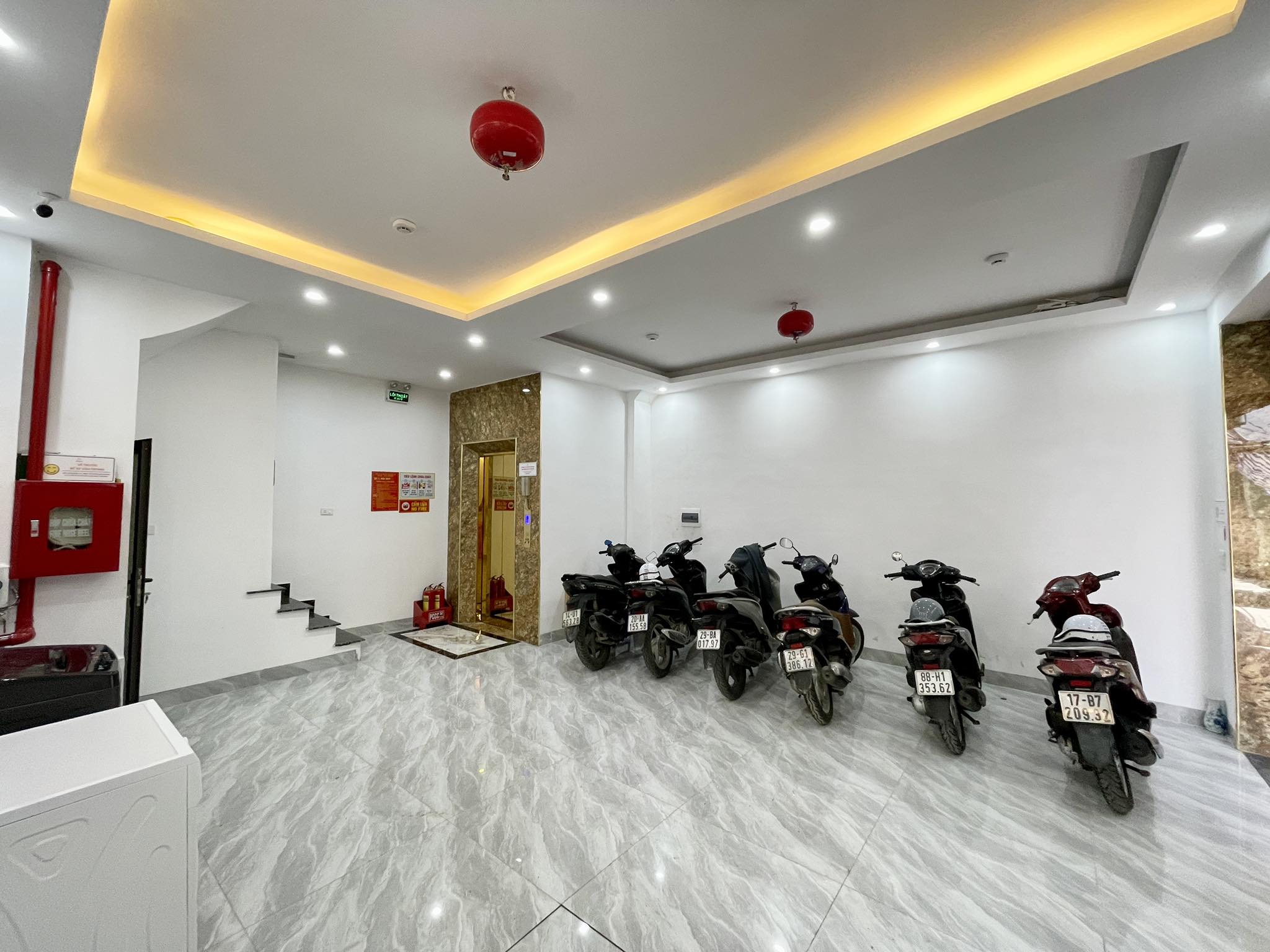 Cần bán Chung cư mini đường Đội Cấn, Phường Đội Cấn, Diện tích 50m², Giá 19.5 Tỷ