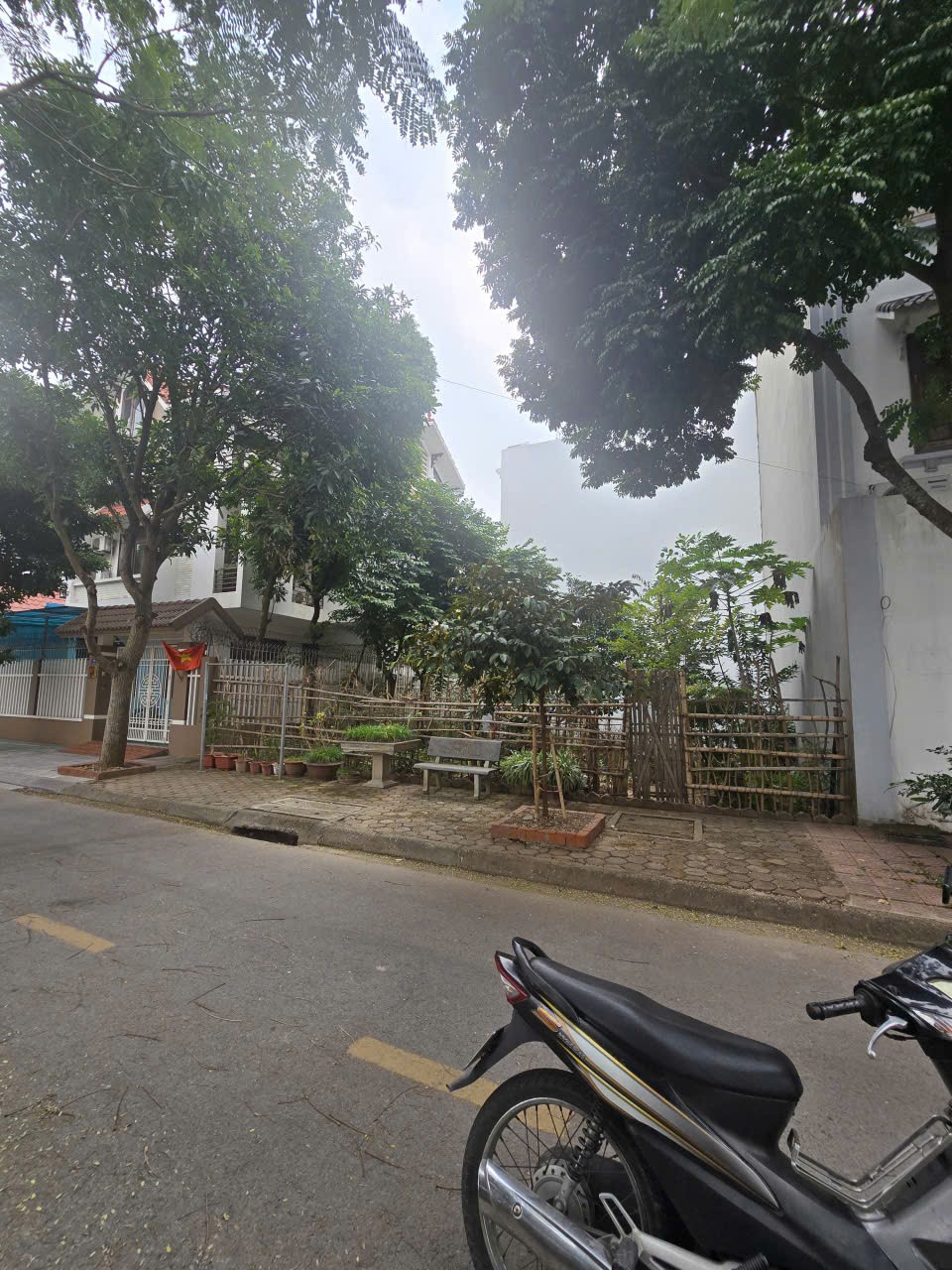 Bán đất biệt thự Đỉnh Long – lô mặt tiền 11,5m – gần Trường Chinh 2