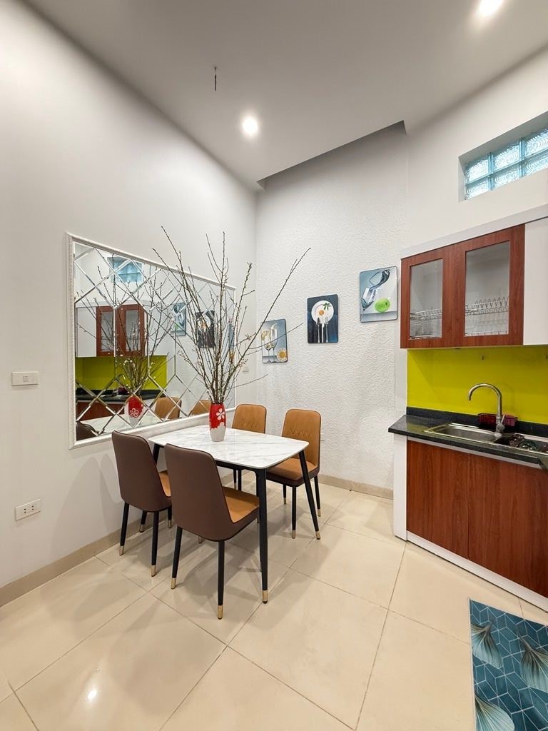 Bán nhà Định Công Hạ, Hoàng Mai, lô góc 3 thoáng, gần ô tô, 35m2, 7.9 tỷ 2