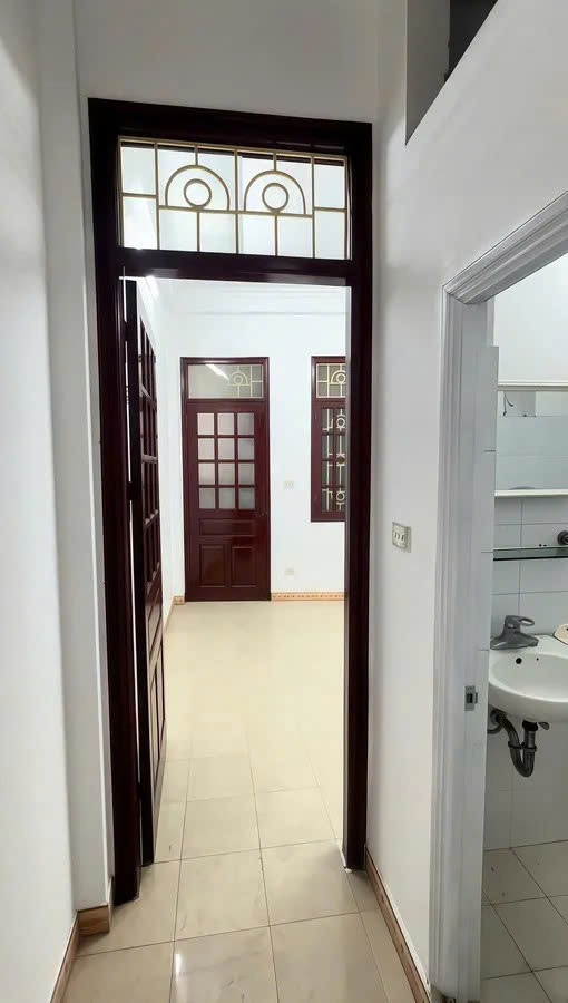 ngon!: FULL NỘI THẤT- NGÕ NÔNG- TIỆN ÍCH NHIỀUBán nhà Thanh Xuân – Quan Nhân 2